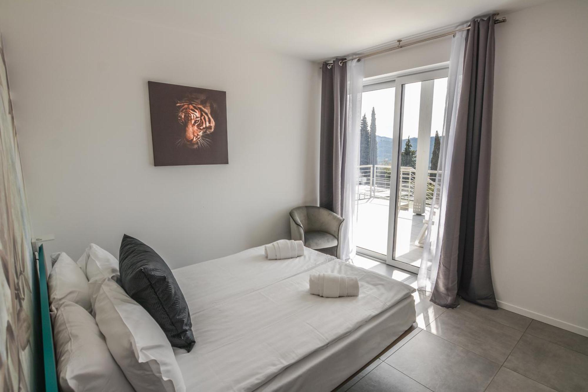 Sunset Lodge - Enjoy Holiday Garda  Exteriér fotografie